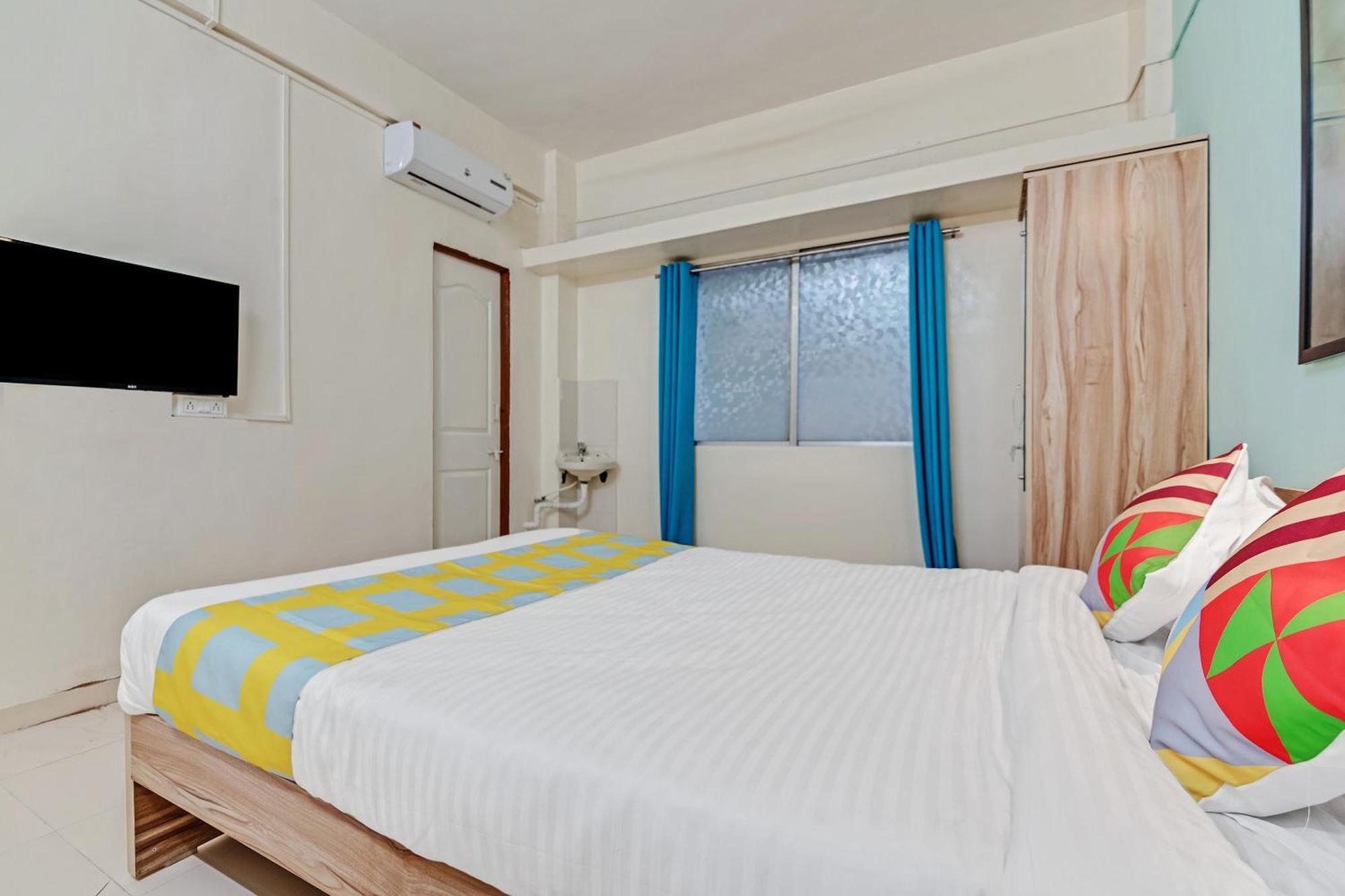Super Hotel O Saraswati Niwas Vadgaon Budruk 푸네 외부 사진