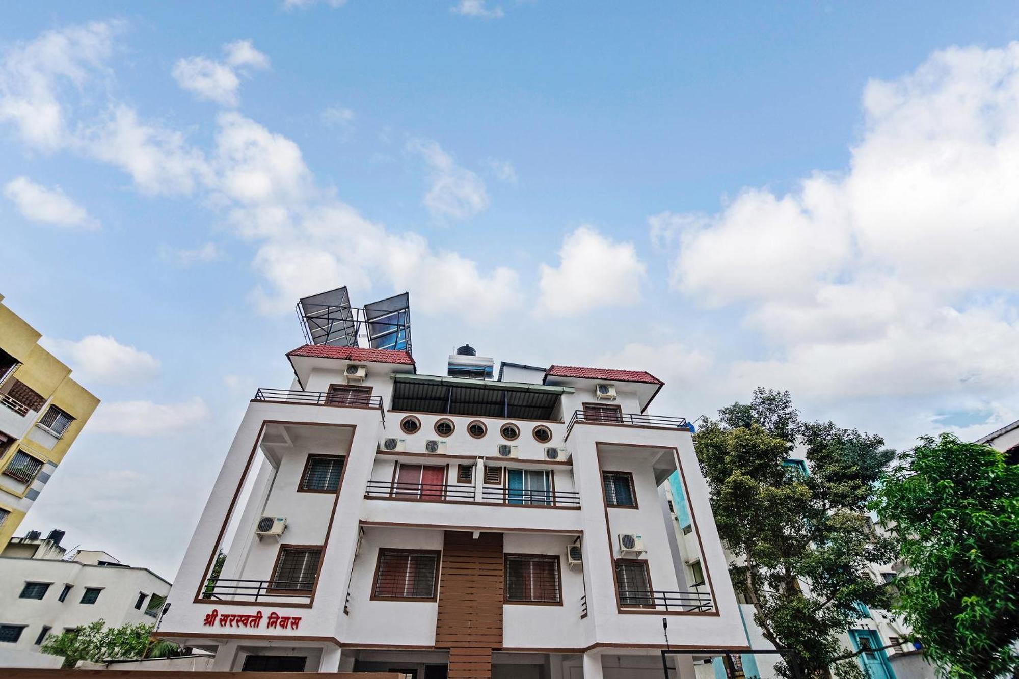 Super Hotel O Saraswati Niwas Vadgaon Budruk 푸네 외부 사진