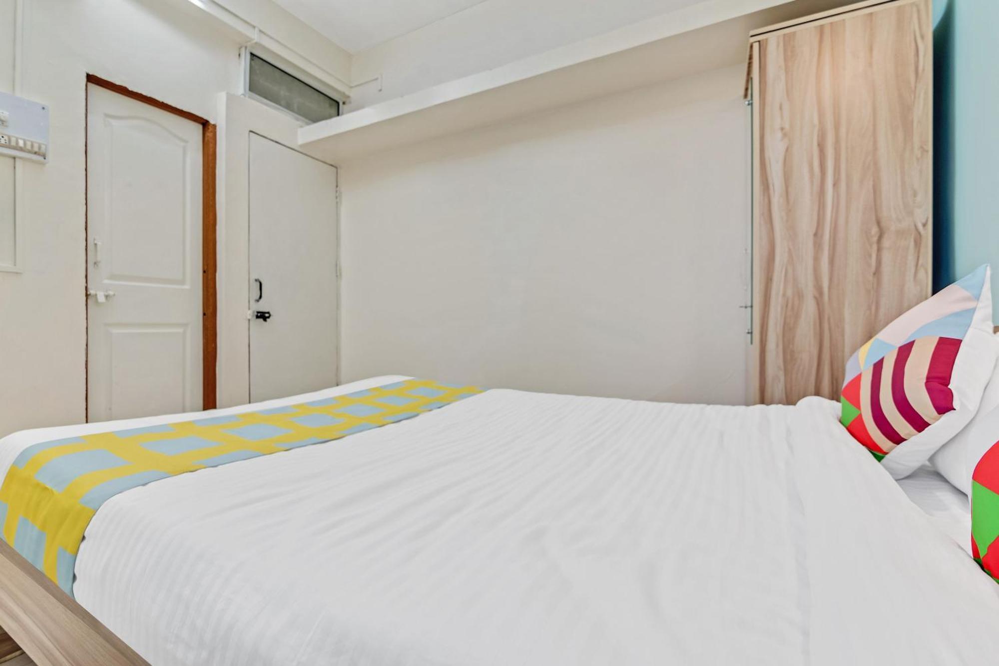Super Hotel O Saraswati Niwas Vadgaon Budruk 푸네 외부 사진