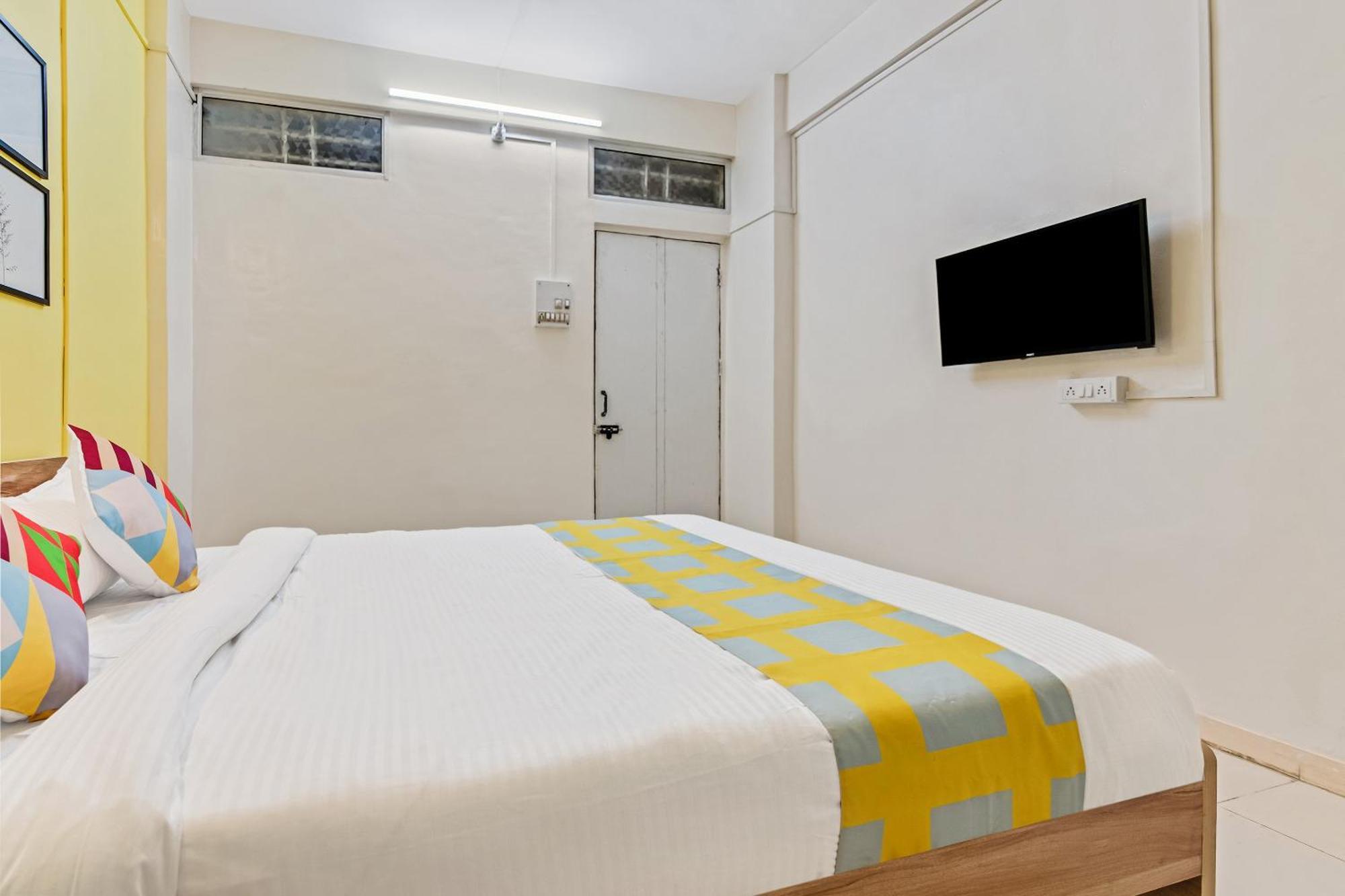 Super Hotel O Saraswati Niwas Vadgaon Budruk 푸네 외부 사진